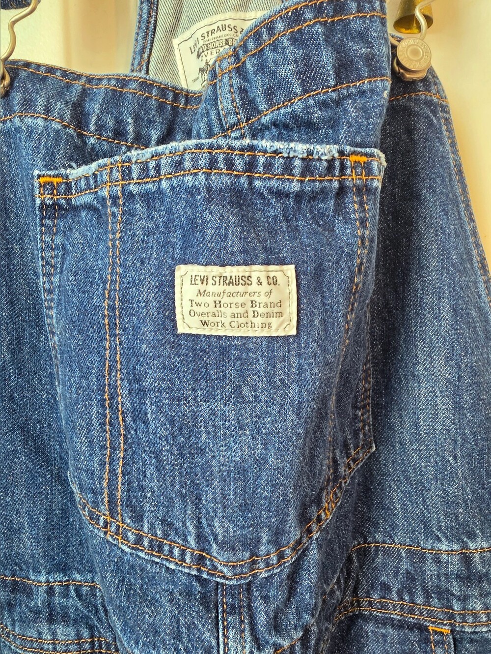 Levi's Vintage Cut Denim Overalls Womens L Med-Dark Wash Relaxed Straight Leg - Picture 4 of 16